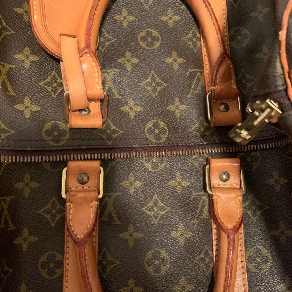 LV duffel Bag - Picture 7 of 8